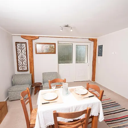 Marianna's And Aristidis' Διαμέρισμα